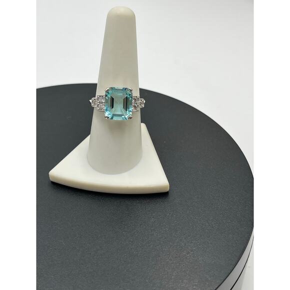 Designer Sterling Silver Emerald Cut Stimulated Blue CZ Stone Solitaire Ring 8.5 - Picture 2 of 13